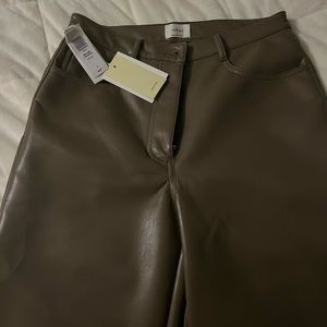 Aritizia cropped Melina pants size 36